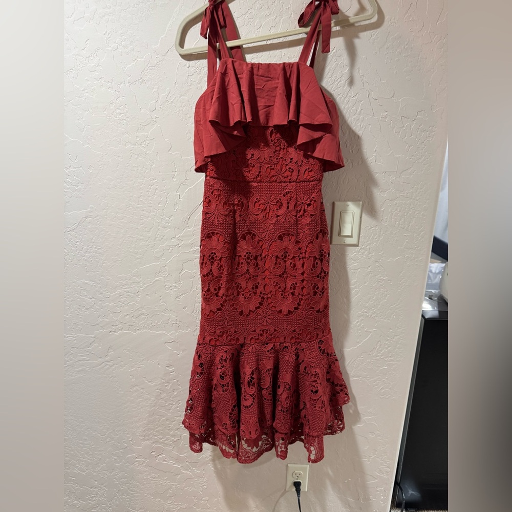 Two Sisters the Label Midi Elegant Red Lace Dress